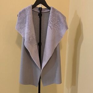 Chic Gray Women's Sweater Vest